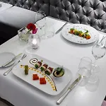 Hotel Crowne Plaza By Ihg 4*