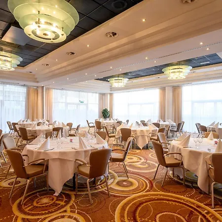 Crowne Plaza By Ihg Szálloda 4*