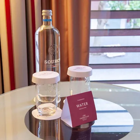 Crowne Plaza By Ihg Szálloda