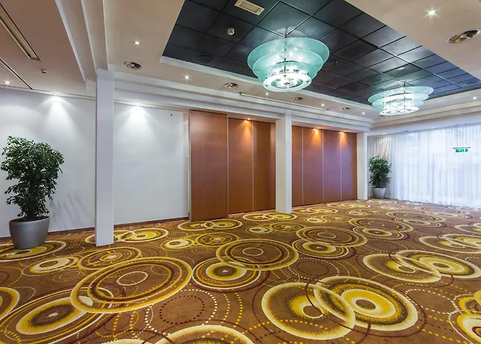 Hotel Crowne Plaza By Ihg