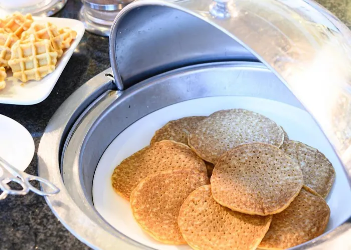 Hotel Crowne Plaza By Ihg 4*