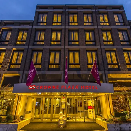 Crowne Plaza By Ihg 4*