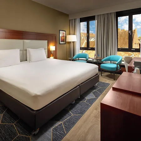 Crowne Plaza By Ihg Hotel 4*