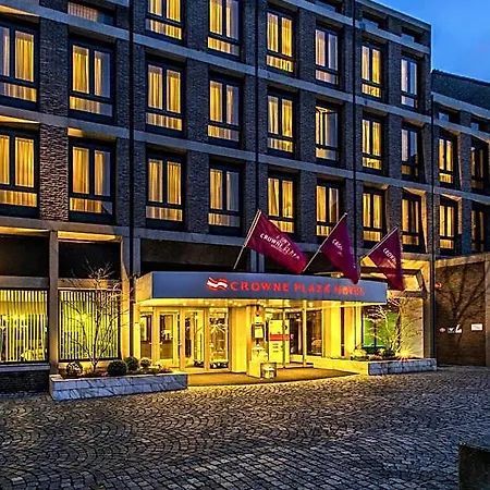 Crowne Plaza By Ihg 4*