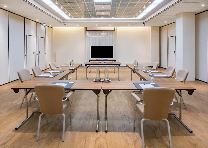 Crowne Plaza By Ihg 4* מאסטריכט