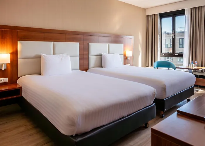 מלון Crowne Plaza By Ihg מאסטריכט