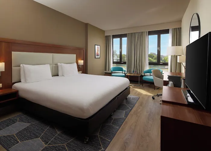 Crowne Plaza By Ihg מלון מאסטריכט